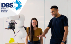 Các chương trình đại học của DBS thường kéo dài 3-4 năm (tùy ngành) và được giảng dạy 100% bằng tiếng Anh.