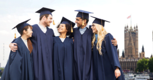 sinh viên quốc tế ở lại UK bao lâu sau tốt nghiệp
