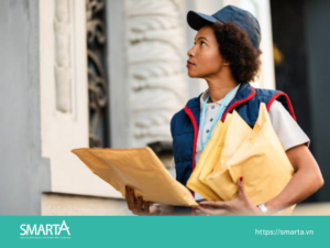 Nhân viên bưu chính (Postal Service Workers) có nhiệm vụ bán bưu phẩm và các sản phẩm liên quan, đồng thời thu thập, phân loại và chuyển phát thư.